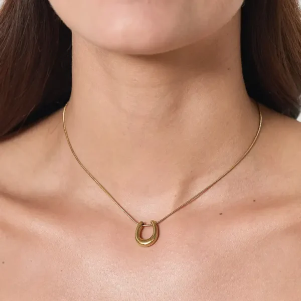 Μενταγιόν Από Ανοξείδωτο Ατσάλι με Πέταλο - Gold