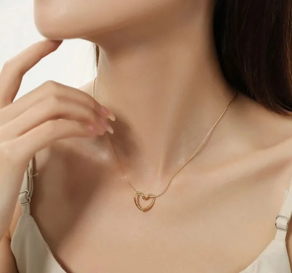 Μενταγιόν Από Ανοξείδωτο Ατσάλι με Μίνιμαλ Καρδιά - Gold