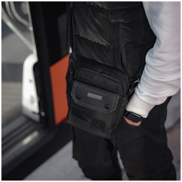 Τσαντάκι Ώμου Cardinal - Μαύρο