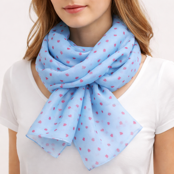 b67db03e-81b9-4231-9df3-1e118cf5b4b0 Γυναικείο Φουλάρι - Γαλάζιο με Καρδιές