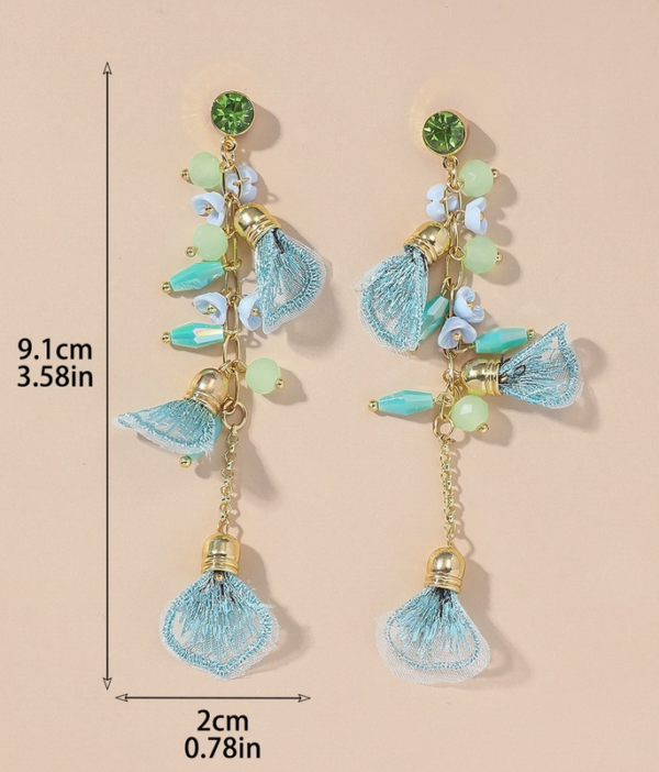 Κρεμαστά Σκουλαρίκια Από Ανοξείδωτο Ατσάλι Με Κρυστάλλους και Υφασμάτινα Κοχύλια - Gold